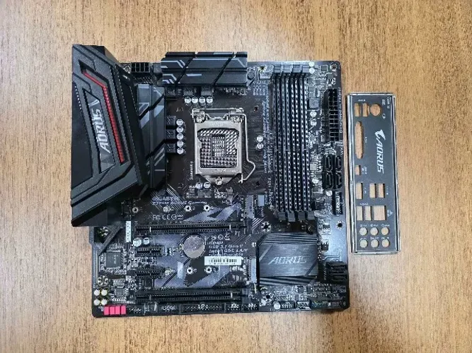 Placa mãr Gigabyte Z370m Aorus Gaming