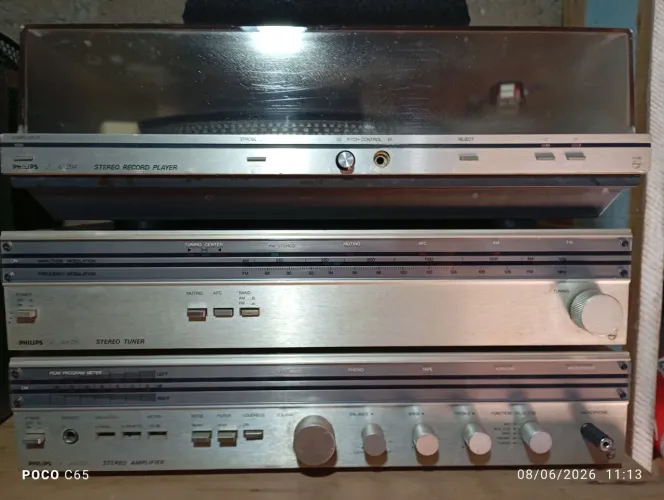 Vitrola toca disco+reciver amplificador+rádio+