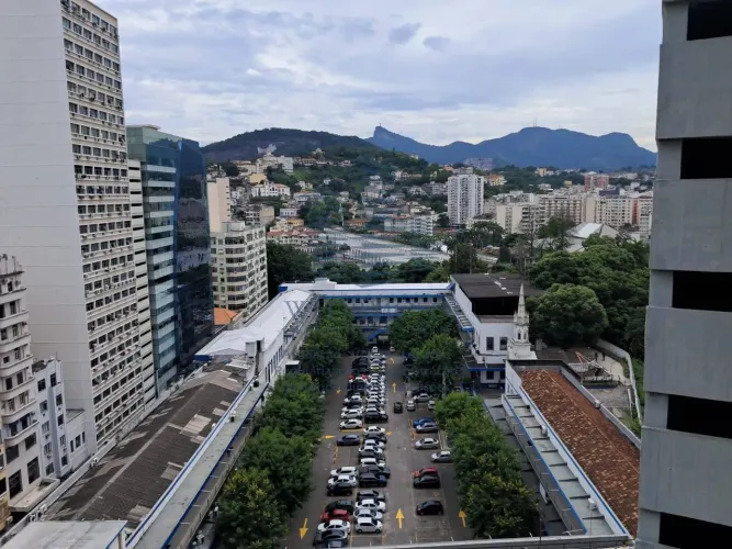 Sala comercial 36m² à venda na Rua Senador Dantas Centro RJ