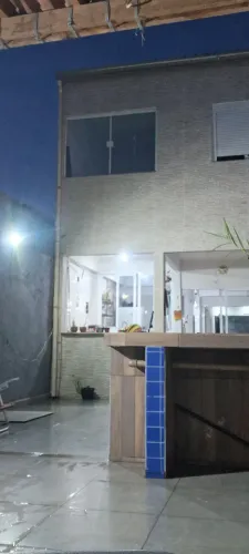 Vendo ou troco por apartamento na praia grande ótimo sobrado com piscina