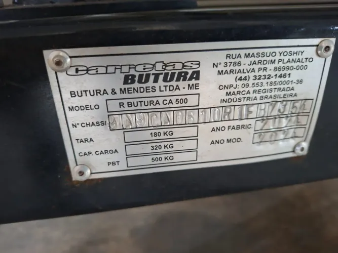 Barco com motor de 20HP