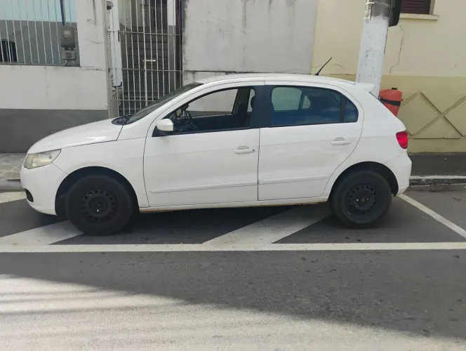 Volkswagen Gol Geração V 1.0 8V MI Total Flex Mec. 4P 2013
