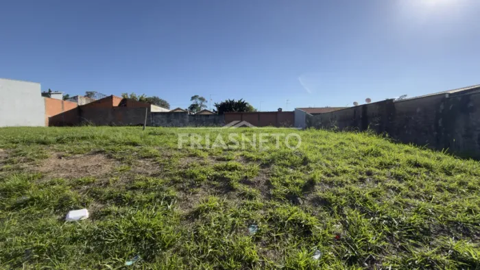 Terreno à venda no Costa Rica - Campestre