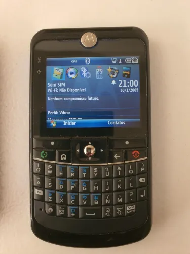 Celular Motorola antigo nostálgico pra colecionador Q11
