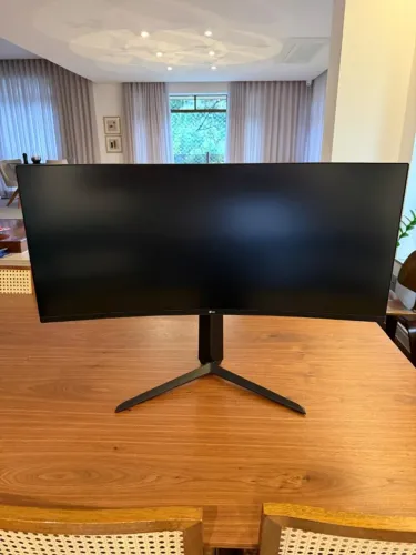 Monitor Gamer LG UltraGear Curvo 34? WQHD UltraWide 3440x1440 160Hz