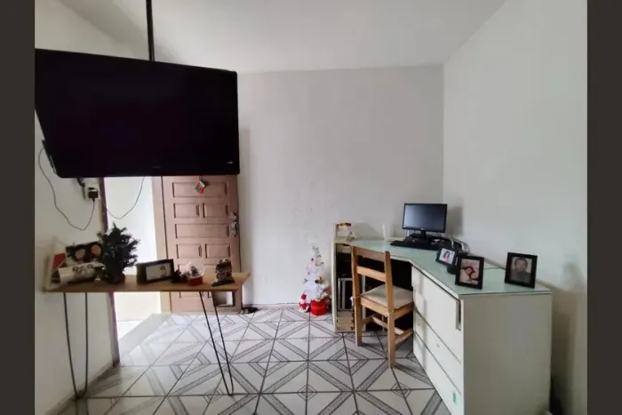Casa à Venda - Dom Cabral, 2 Quartos, 200 m2