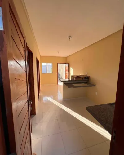 * CASA A VENDA