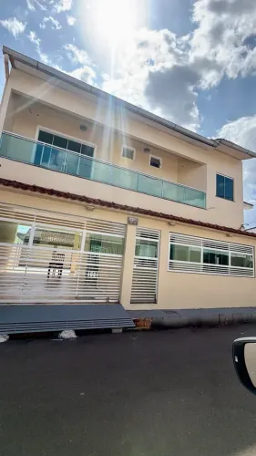 CASA DE 2 andares com 3/4 1 suite e tres vagas