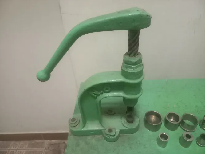 Vendo Balacim de Pressão máquina de encapar botões