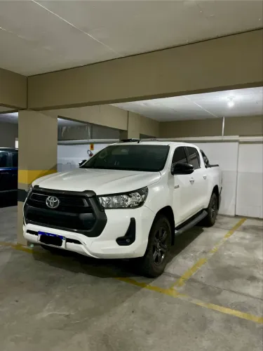 Toyota Hilux CD SR 4X4 2.8 TDI Diesel Aut. 2021