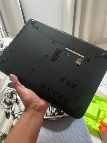 NOTEBOOK DELL I3 - 550 Reais 