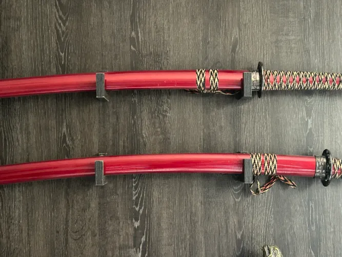 Conjunto Samuraí Daisho (2 Espadas) Lâmina em Aço e Bainha Bordô