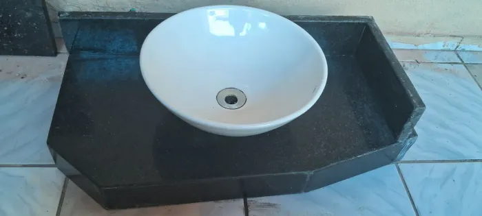 Vendo pia mármore para banheiro