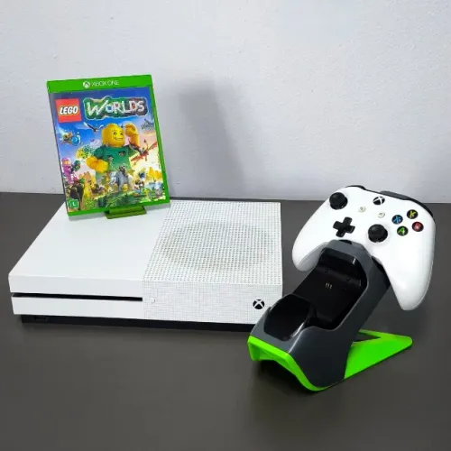 XBOX One S - 500gb (Parcelo no cartão)