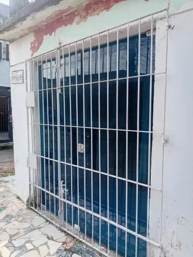 Vendo uma porta de vidro medindo 1×80 por 2×10 