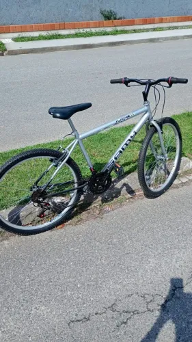 Bicicleta aro 26 nova 