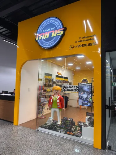 Loja de Miniaturas de Carrinhos