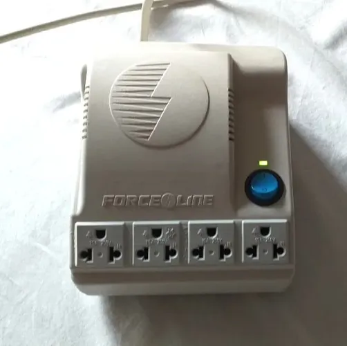 Estabilizador "no breaker" marca Force Line, novo, sem uso, bi volt