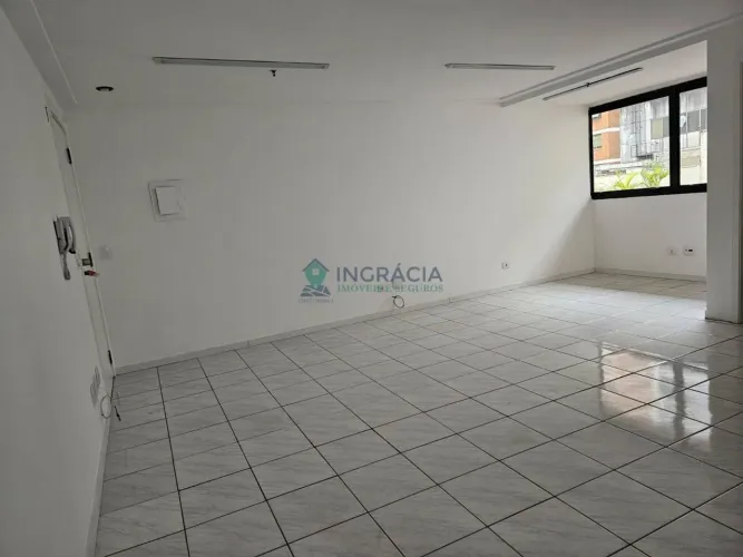 Conjunto Comercial de 33,92m² à Venda por R$ 250.000,00 e Locação por R$ 2.901,44 - Santa