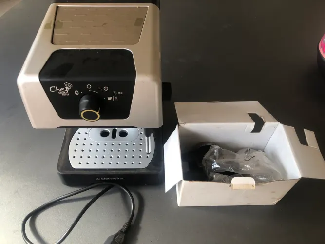 Cafeteira Profissional EM400