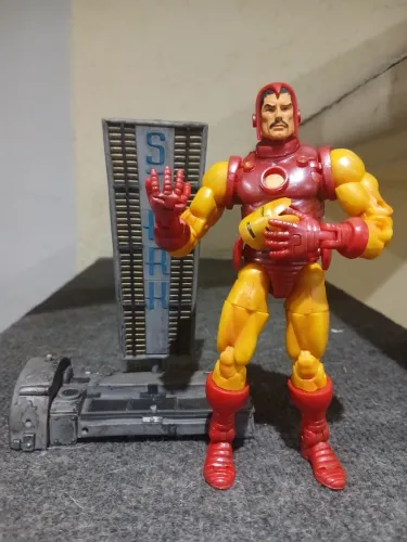 Homem De Ferro Iron Marvel Legends Toy Biz completo (raro)