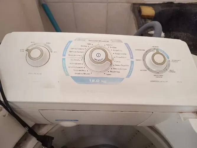 Máquina de lavar Eletrolux 12kg