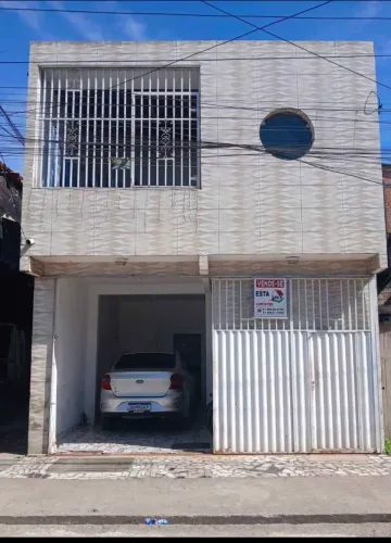 Vendo casa de dois pavimentos independentes, no bairro da condor. Perto de tudo.
