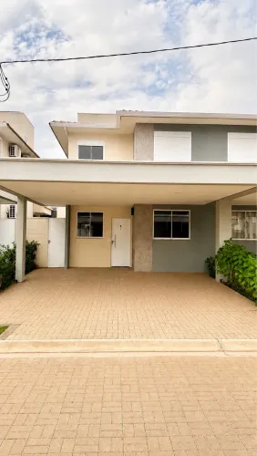 CASA À VENDA NO CONDOMÍNIO PARQUE LOMBARDIA IMÓVEL NOVO