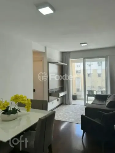 Apartamento à venda em Vila Ipiranga com 62 m², 2 quartos, 1 suíte, 1 vaga