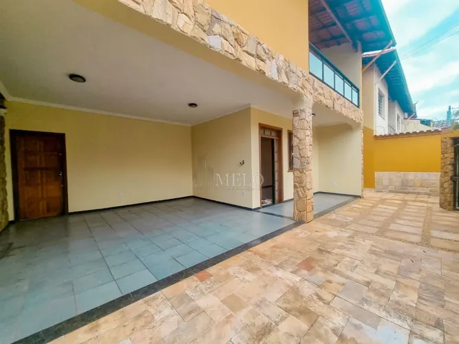 Casa à Venda no Santa Amelia por R$1.100.000,00