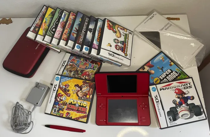 Nintendo DS XL edição aniversário Super Mario Bros com 14 jogos