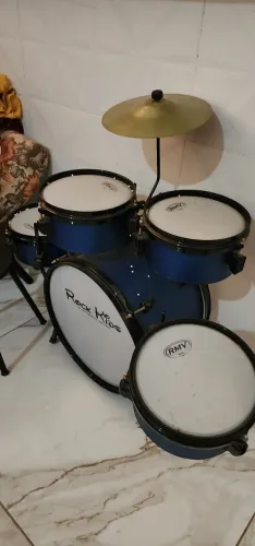Bateria infantil