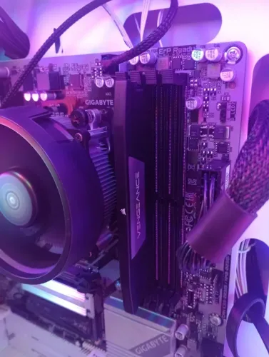 Memória DDR5 Corsair Vengeance 16GB 6000MHz