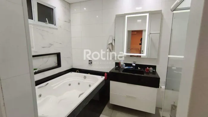 Casa residencial à venda no Portal do Vale II, em Uberlândia