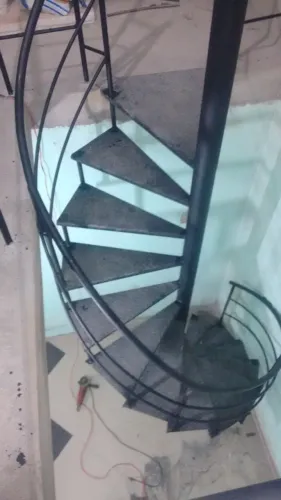ESCADA CARACOL E RETA PARA SUA CASA OU COMERCIO