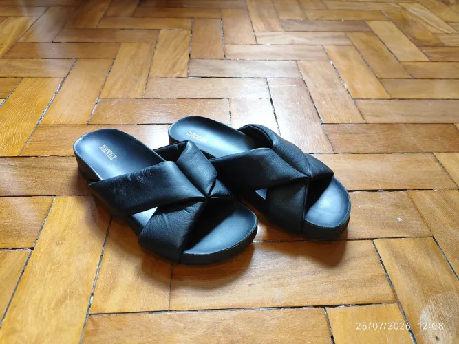 Sandália puffer preta Sidewalk original tamanho 37 quase sem uso