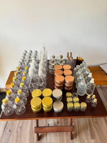 Combo Frascos P/ artesanato - aromaterapia - perfumaria - velas - 116 peças + tampas extra