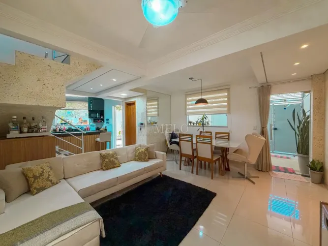 Casa à Venda no Rio Branco por R$667.000,00