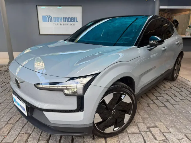 Volvo EX30 E60 Plus (elétrico) 2024