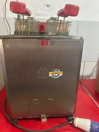 ? VENDO Fritadeira Industrial Elétrica Marchesoni (Água e Óleo) - Seminova! ?