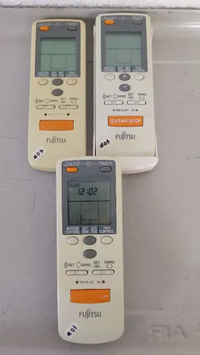 Controle Original para ar condicionado FUJITSU AR-JW1 seminovo