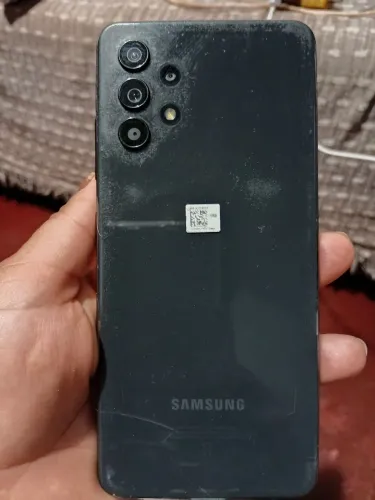 Troca um celular num carrinho de hot dog pra mim trabalhar