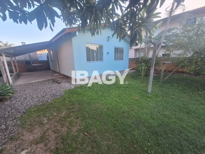 Excelente Casa 2 dormitório(s) em Tapera da Base - Florianópolis