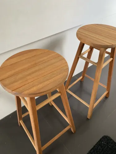 BANQUETAS DE MADEIRA