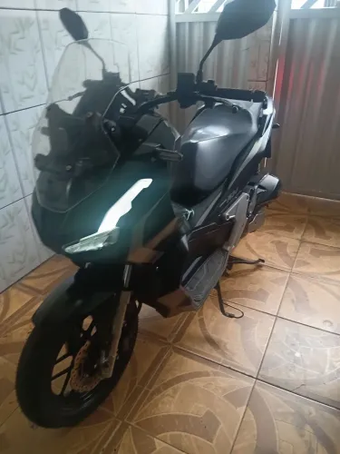 Honda ADV 150 23/24 selada e quitada único dono