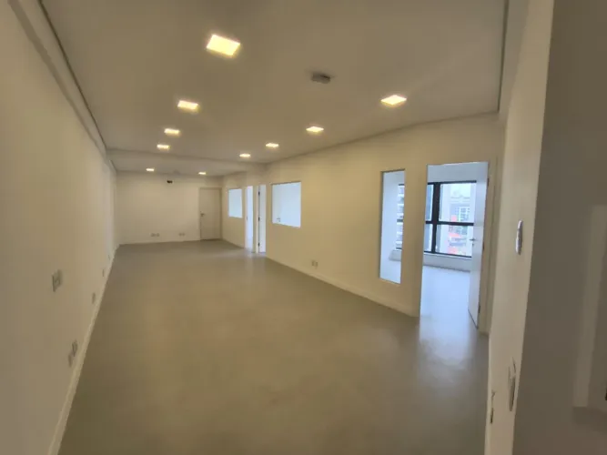 Sala/Conjunto para Locação por R$ 3.500,00/mês - Chácara Santo Antônio - São Paulo/UF