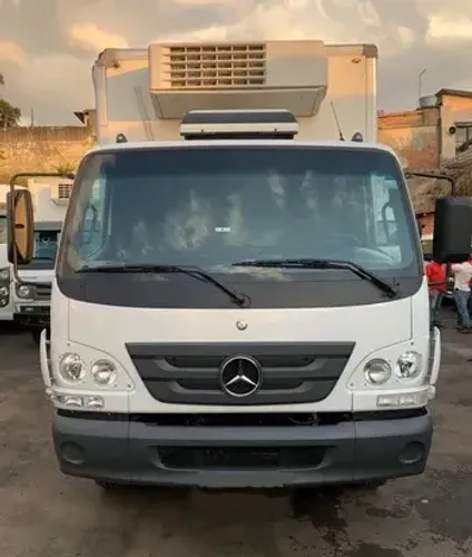 Accelo 1016 Bau Refrigerado 2018