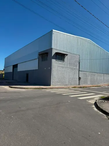 GALPÃO COM 900 m² E PÉ-DIREITO DE 10 m | PRAIA DOS RECIFES