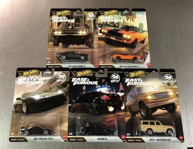 2026 HOT WHEELS 25 ANOS DE VELOZES E FURIOSOS Q (CONJUNTO DE 5) 1970 DODGE CHARGER R/T