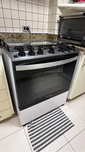 Vendo fogão Brastemp 6 bocas 